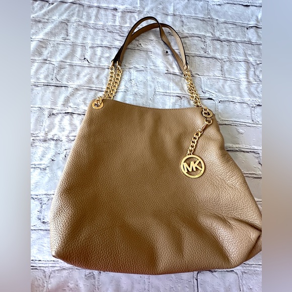 Michael Kors Neutral beige Jet Set Chain Shoulder Bag - Picture 4 of 16